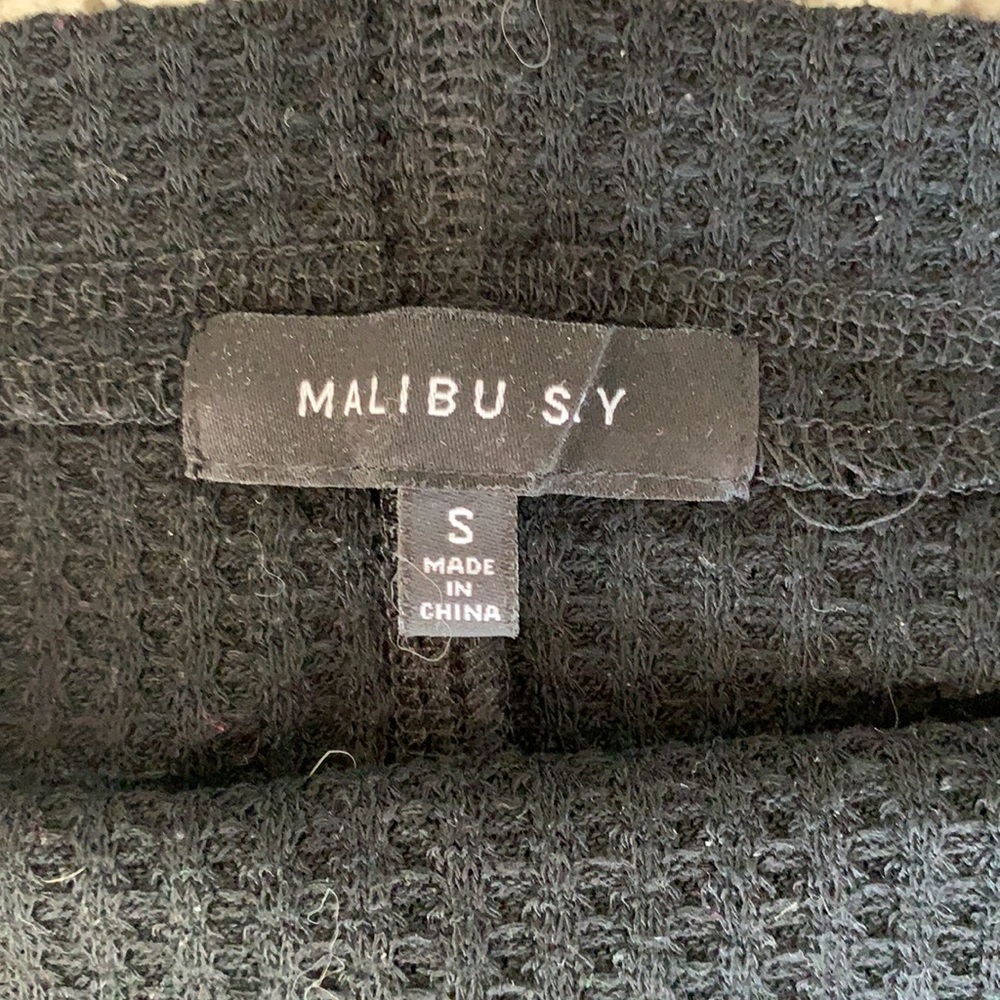 Malibu Sky Black Waffle Long Sleeve Soft Lightweight Cropped Sweater Top Size S - Picture 2 of 2